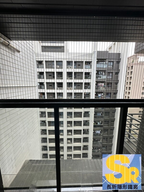 隱形鐵窗 兒童防護窗 兒童防墜窗 防盜窗 防鴿網 防寵物 陽台防護 大樓防護  高雄隱形鐵窗 隱形鐵窗推薦 隱形鐵窗達人 隱形折紗 長昕隱形鐵窗 台南隱形鐵窗 屏東隱形鐵窗 隱形鐵窗工廠直營 隱形鐵窗批發  台北隱形鐵窗 台中隱形鐵窗 鋼絲窗 鋼索窗 防墜窗 安全防護網 傳統鐵窗 鐵窗 不鏽鋼門窗